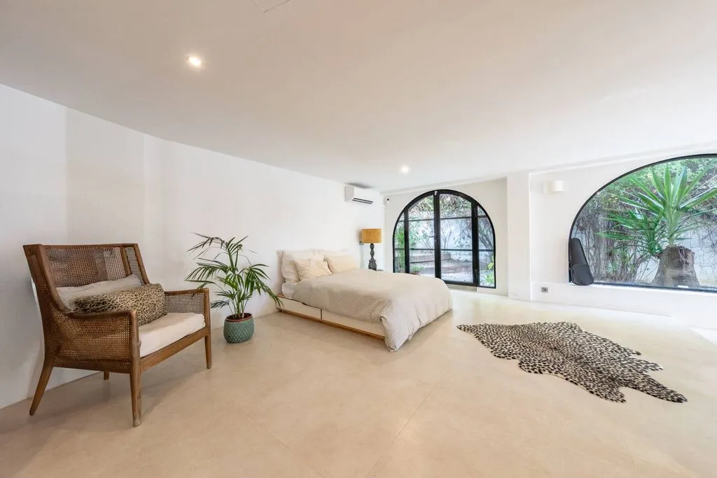 Bedrooms - Renovated Villa with Pool in Atalaya, Estepona