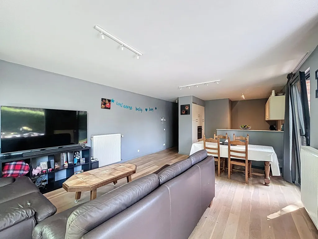 Elutuba - 2-Bedroom Apartment with Terrace in Eeklo