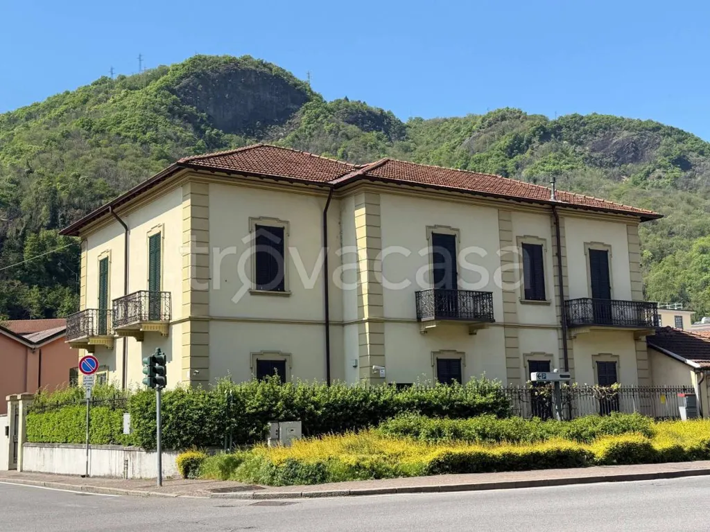 Välivaade - Elegant Office Villa near Como Centre