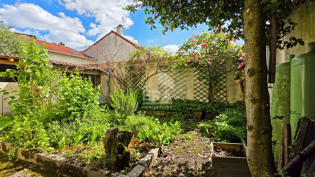 Maison 6 pièces à MONTREUIL