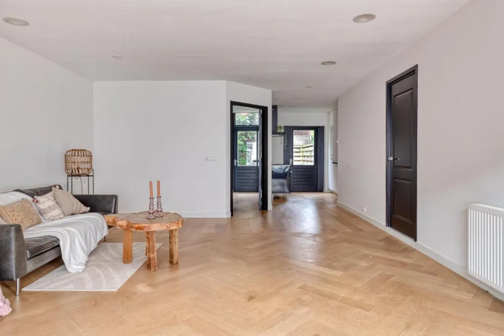Elutuba - Charming Ground Floor Flat with Garden in Overschie