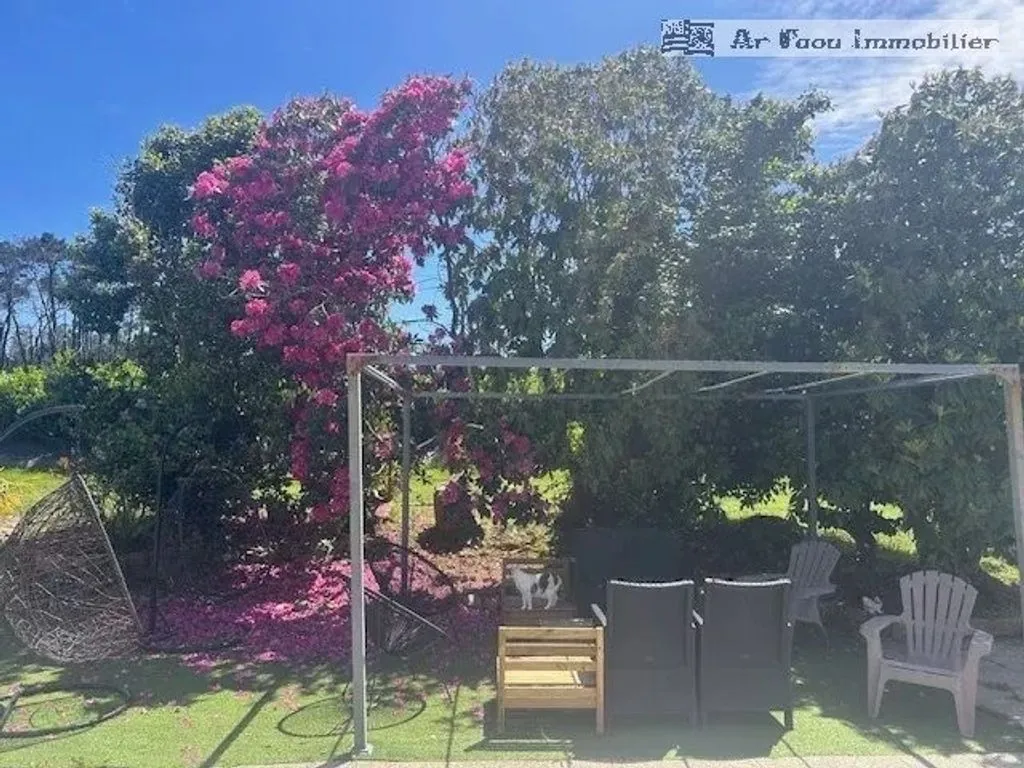 Garden - Contemporary House with Large Garden in Argol