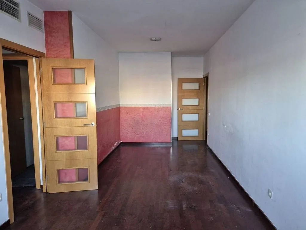 Entrée - 2-Bedroom Apartment with Garage in Ca n'Anglada