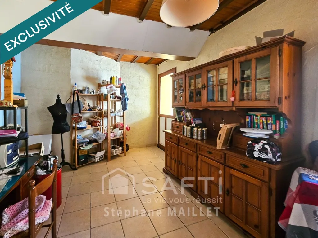 Pesuköök - Character House with Gite Potential in Le Frêche