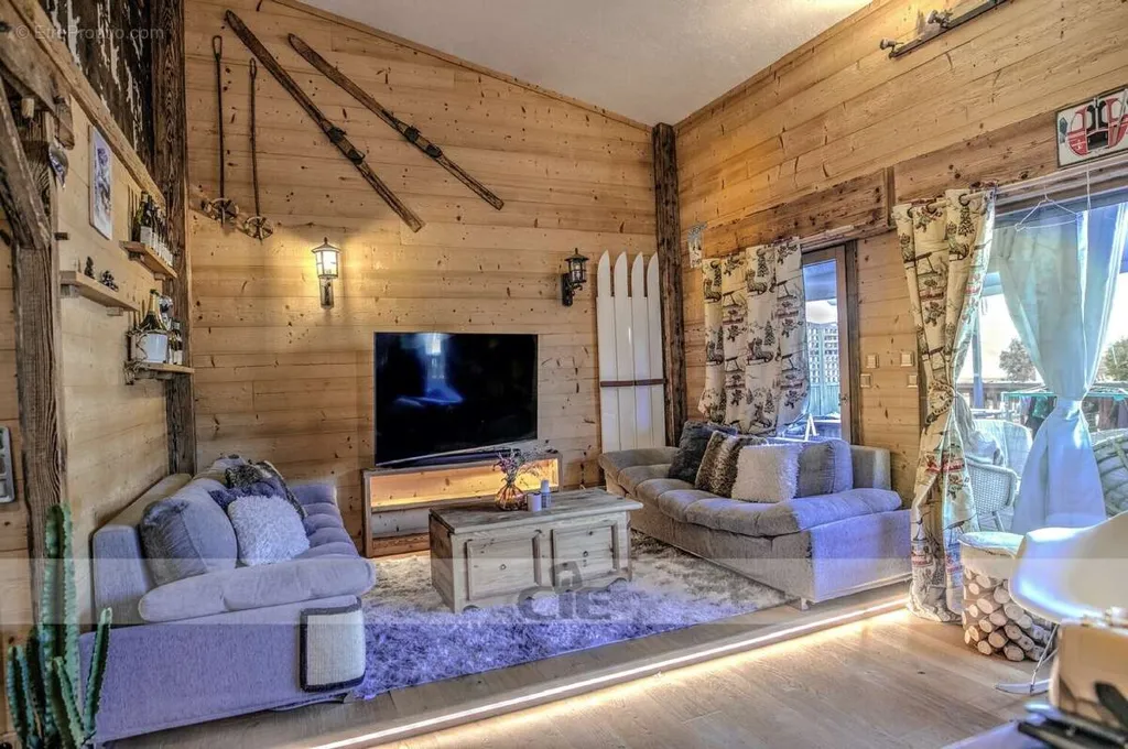 Séjour - Loft Duplex Rénové à Megeve