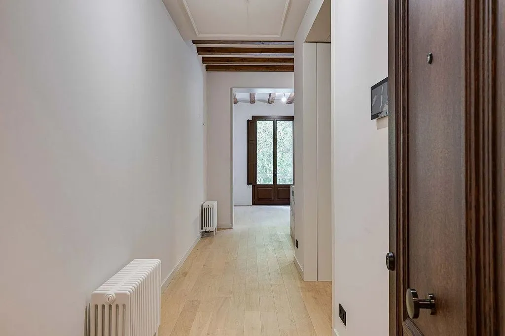 Entrée - Luxury Apartment with Balconies in Barcelona
