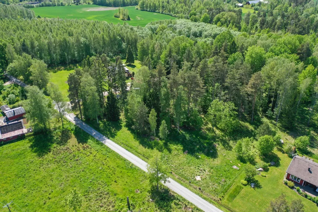 Vue aérienne - Plot for Custom Build in Kärsta, Örebro