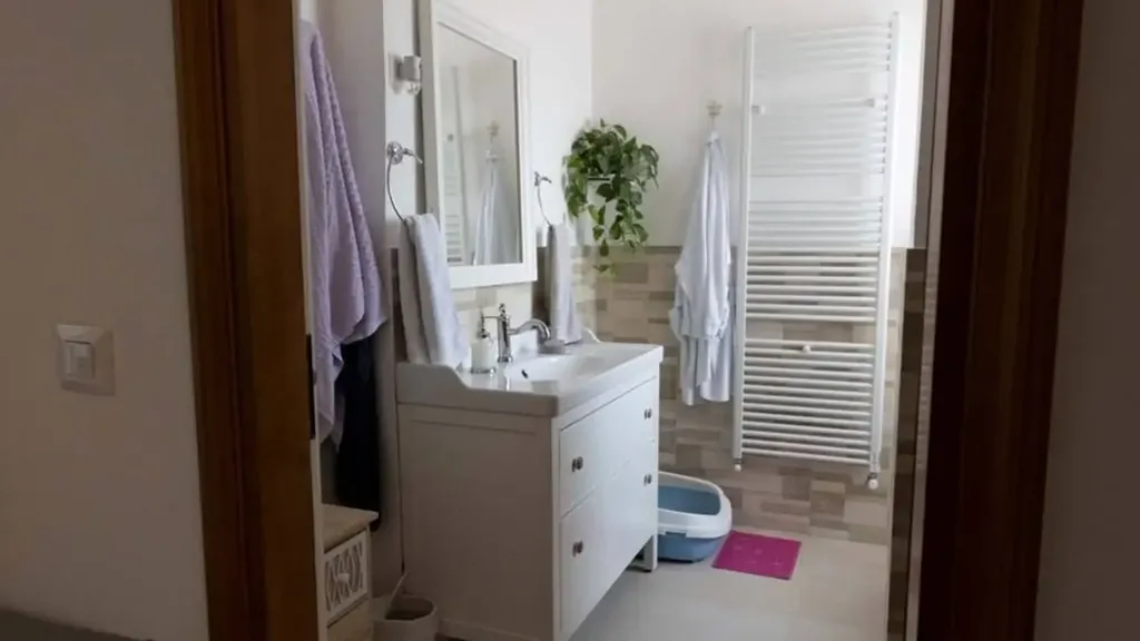 Salles de bain - Panoramic Apartment with Balcony in Gambassi Terme