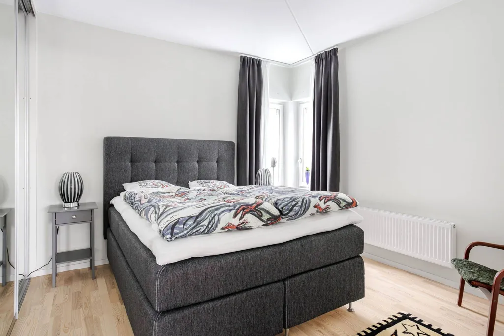 Bedrooms - Two-Bedroom Flat with Balcony in Gårdshusen