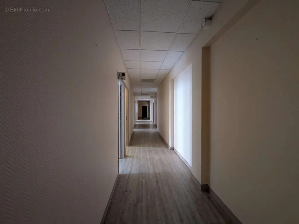 hallway_entrance