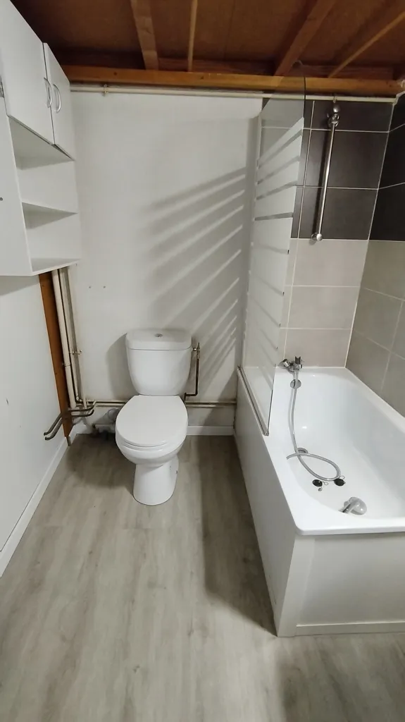 Vannitoad - Studio with Courtyard View near Grenoble Centre