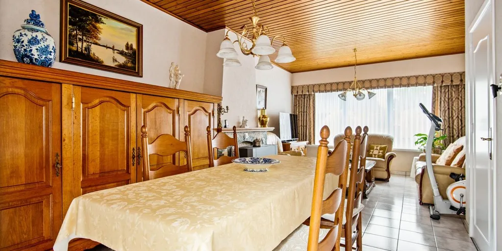 Söögituba - Renovation-Ready House with Central Location in Kessel