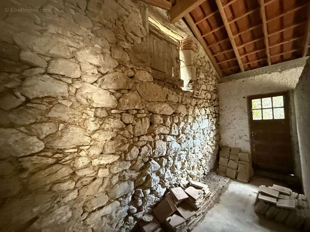 3-toaline maja asukohas Saint-Sylvestre-Sur-Lot