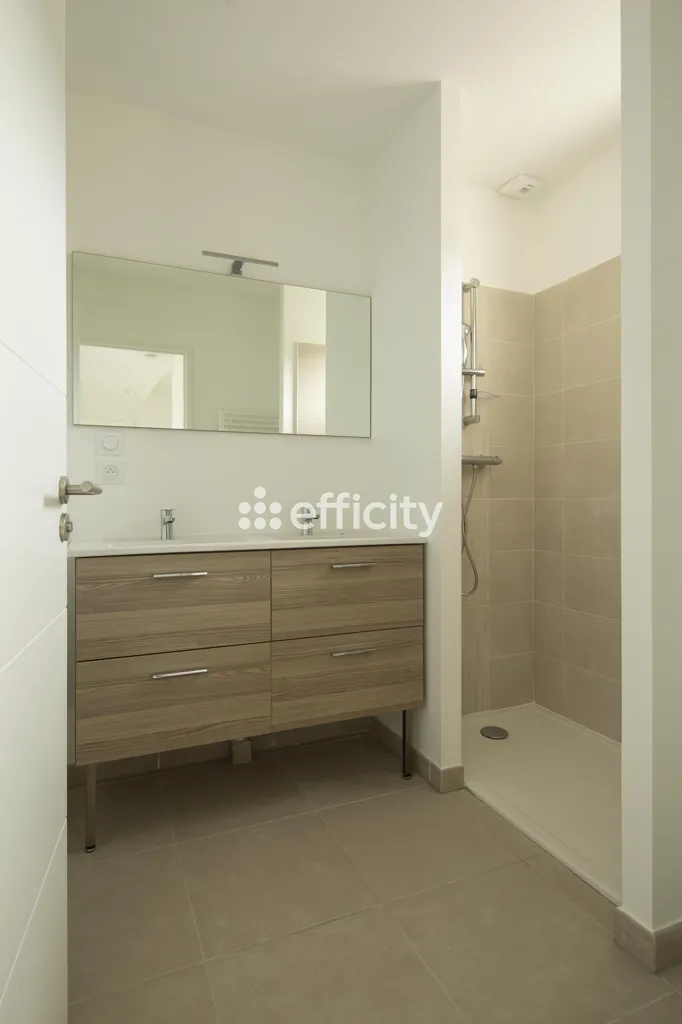 Vannitoad - New Duplex Apartment with Mountain View in Gap
