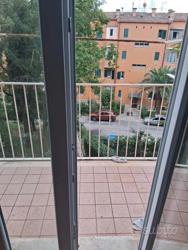 Balcon - Two Student Rooms in Central Via Vico
