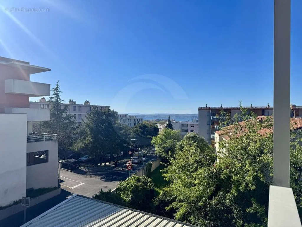 Balcon - Appartement T4 avec Terrasse et Vue Étang à Côté Bas Saint Clair