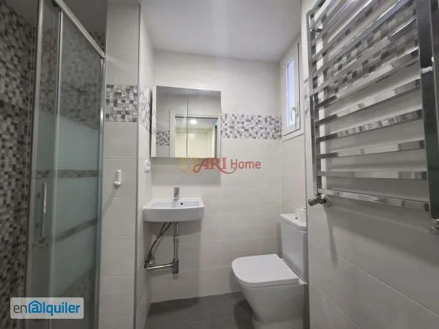 Bagni - Furnished Flat with Ascender in Carabanchel