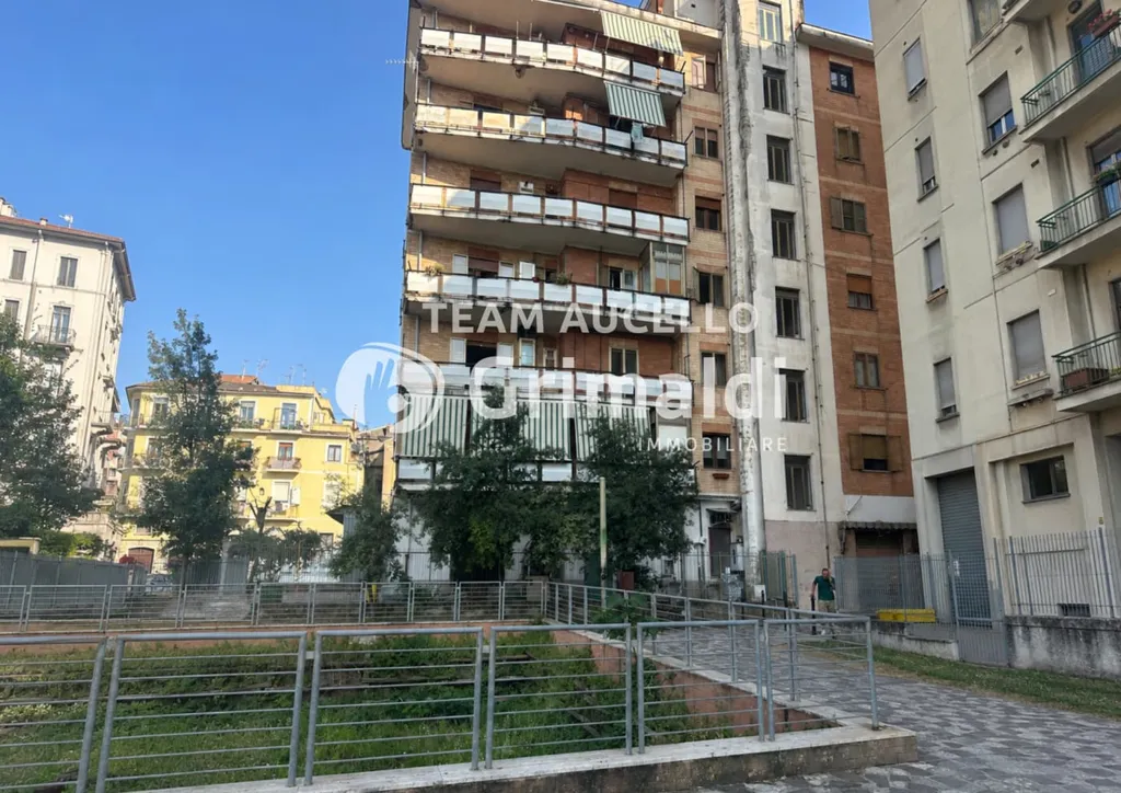 Jardin - Spacious Apartment with Triple Exposure in Pontecagnano Faiano