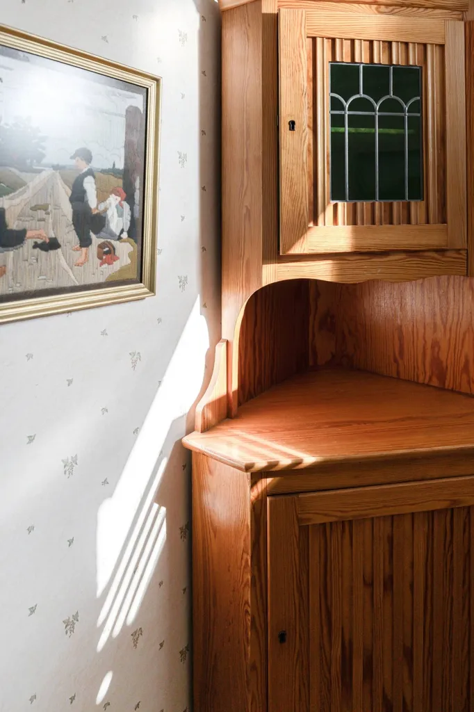 Pièces - Charming Villa with Rustic Lounge in Karlbo