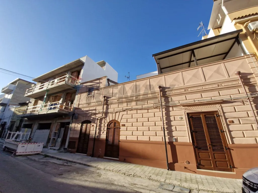 Extérieur - Fully Renovated Apartment with Terrace in Terrasini