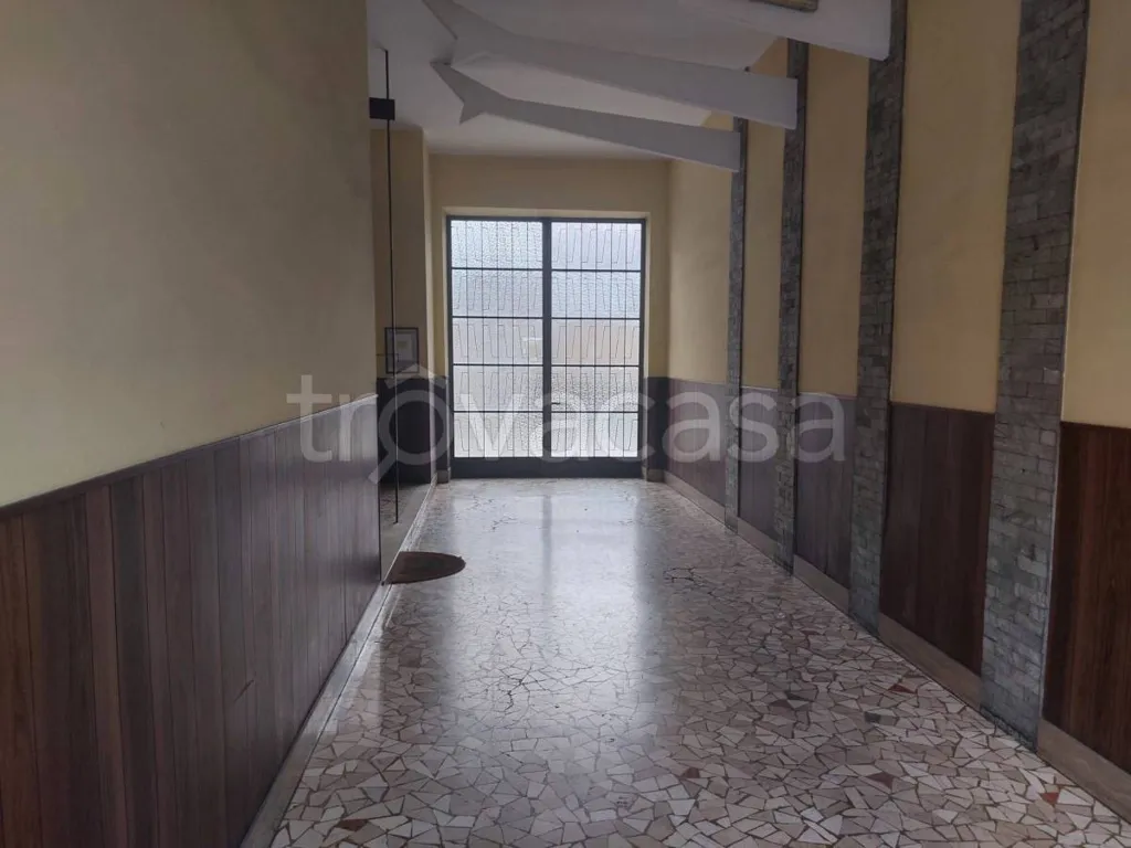 Hallway - Bright Trilocale with Balcony in Torino