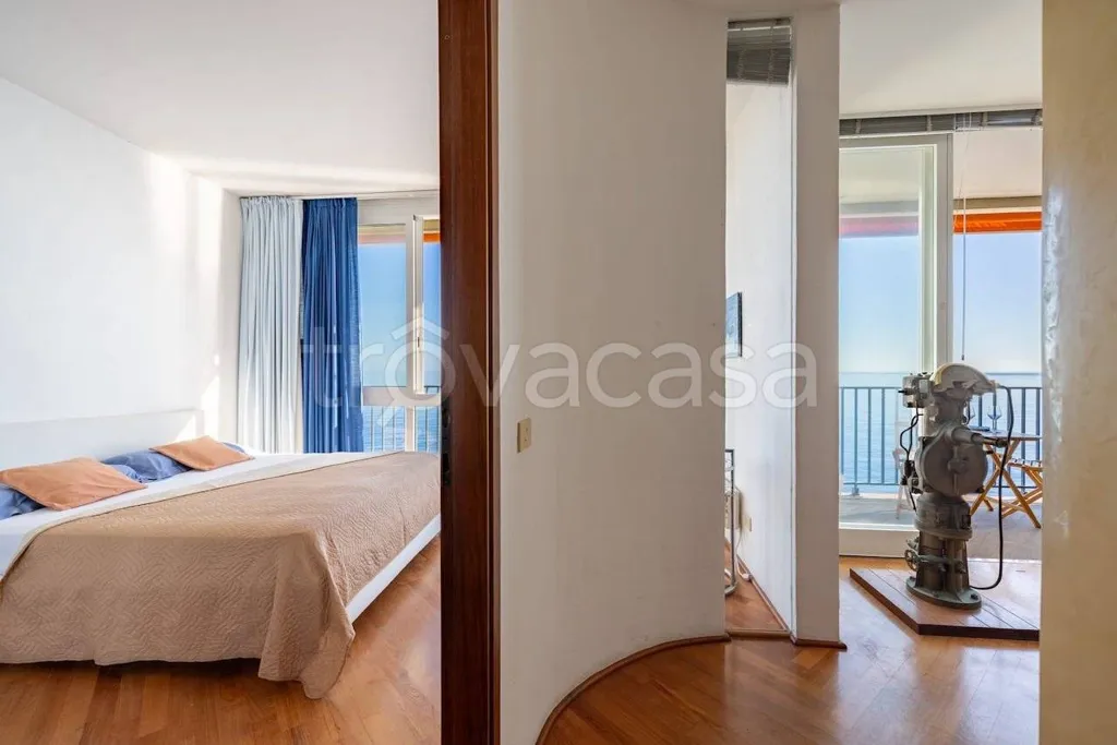 Camere da letto - Luxury Flat with Seafront Balcony in Bordighera