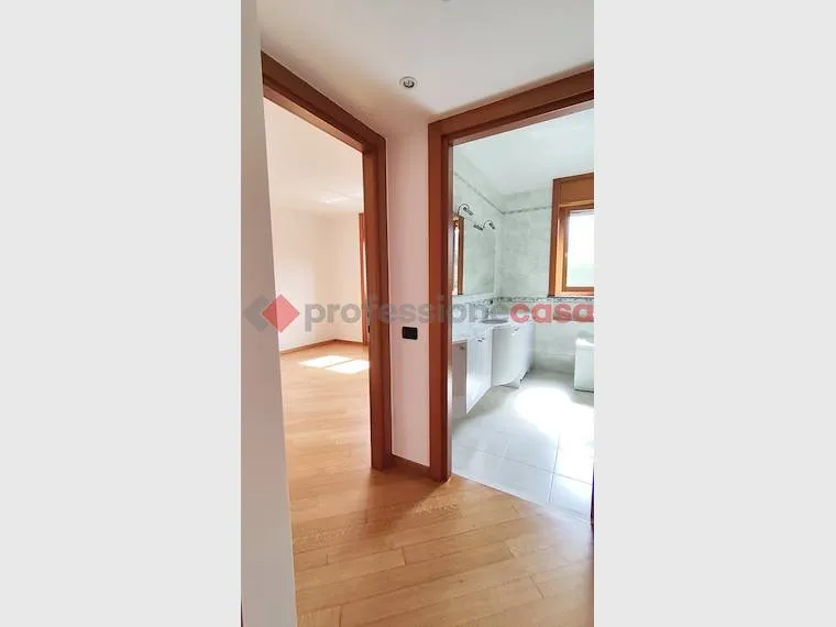 Ingresso - Bright Trilocale with Terrace in Milan
