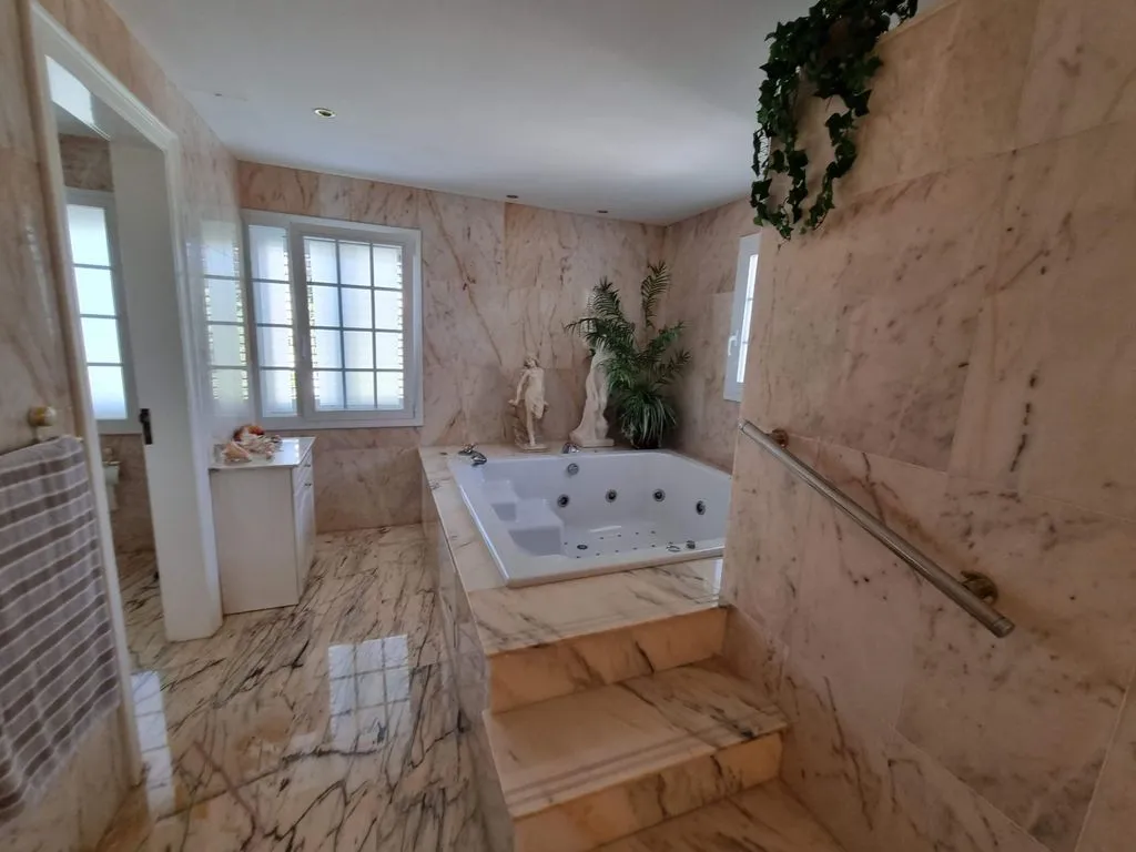 Vannitoad - Chalet with Sea Views in L'Ametlla de Mar