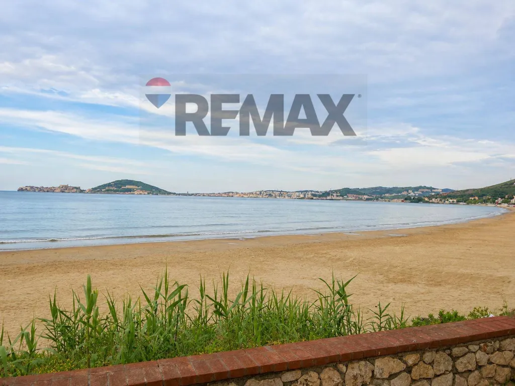 Terraced Villa with Sea View in Formia