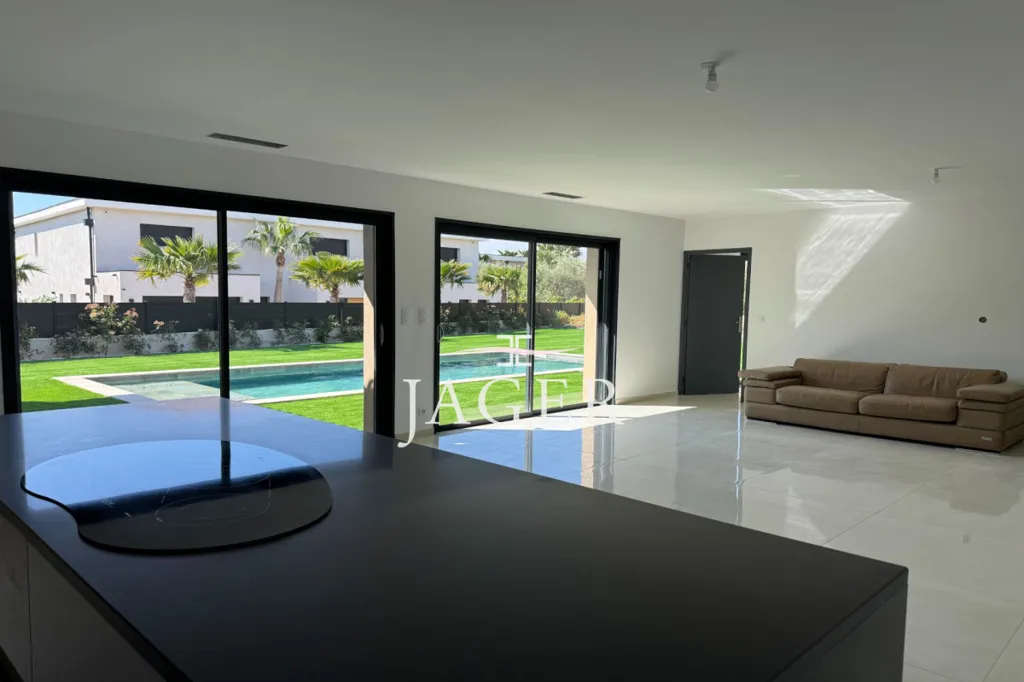 Elutuba - New Villa with Pool near Grimaud Village