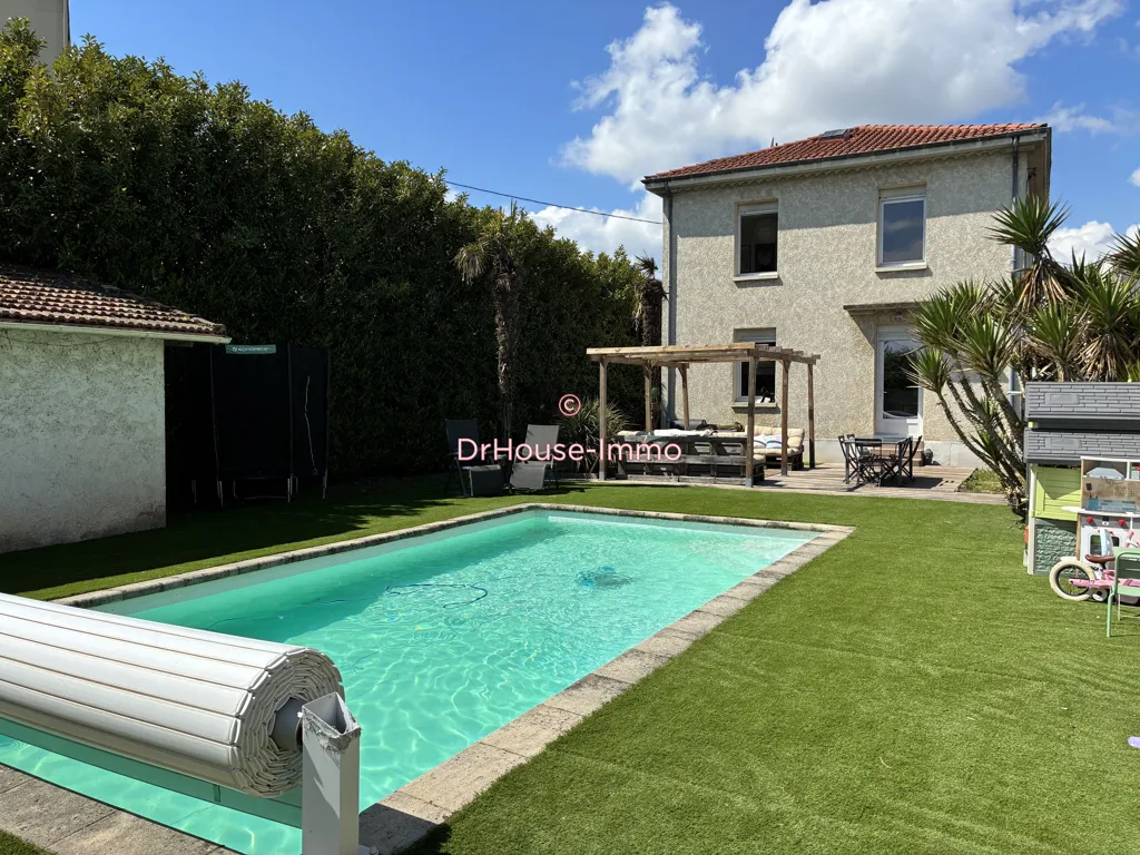 Bassein - Charming House with Pool in Bourg-lès-Valence