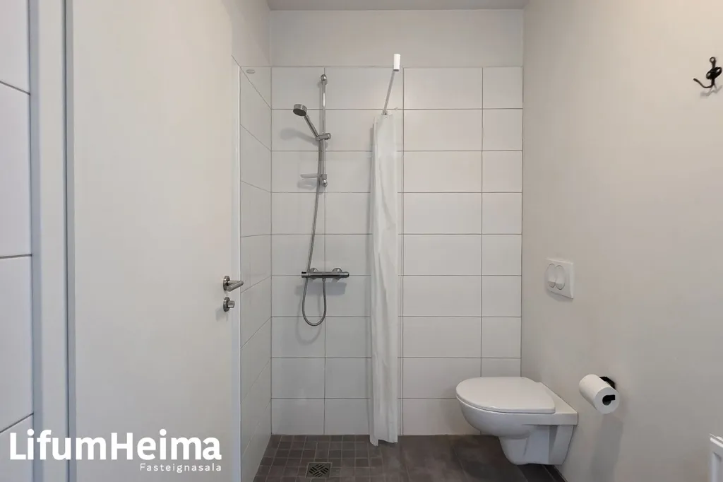 Bagni - Apartment with Elevator and Sea View in Borgarnes