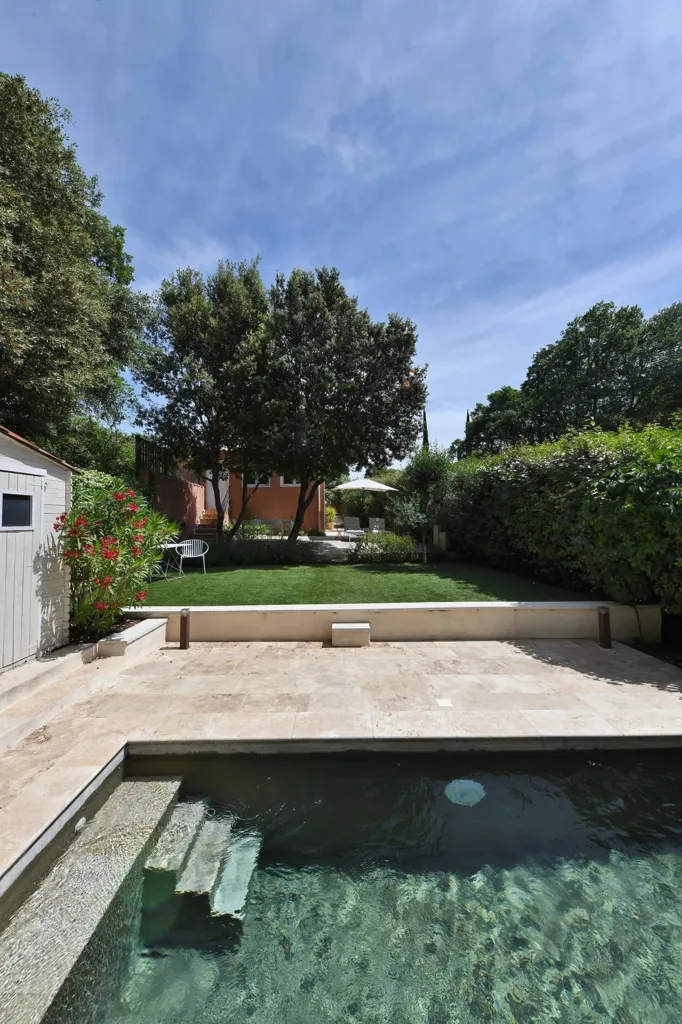 Bassein - Villa with Pool near Uzès