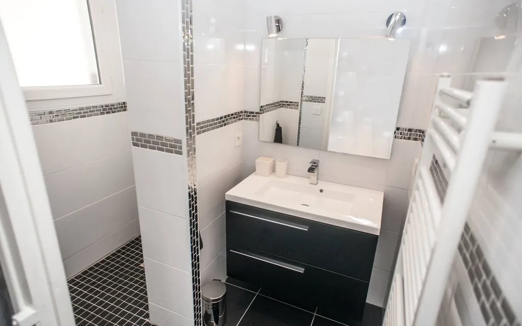 Vannitoad - Modern Flat with Balcony in Rodez
