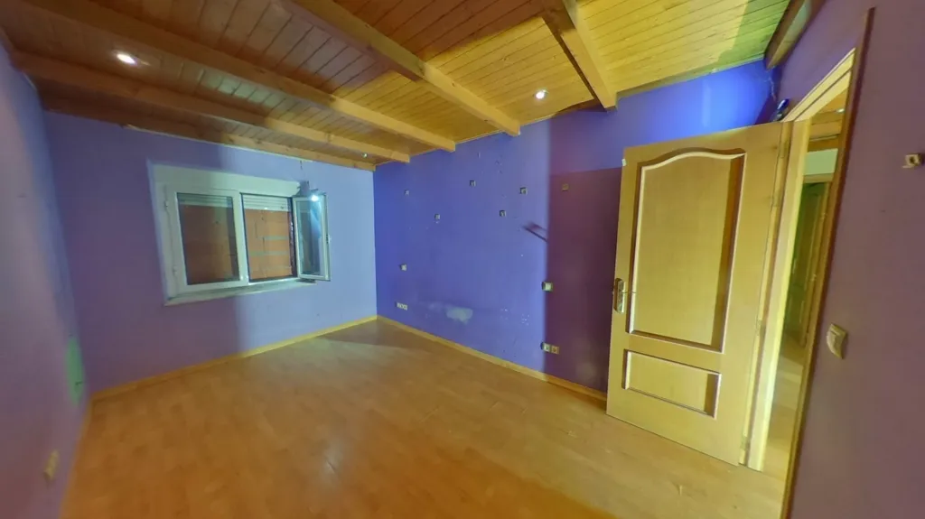 Toad - Spacious House with Garden in Huergas de Gordón
