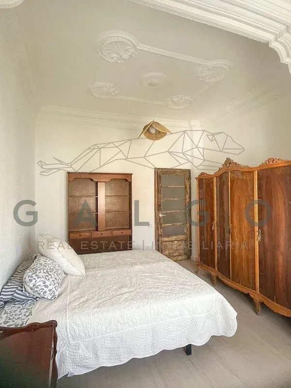 Chambres - Renovated Flat with High Ceilings in Arrancapins