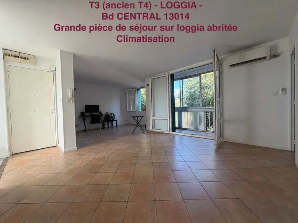 Soggiorno - Bright 3-Bedroom Apartment with Loggia in Marseille