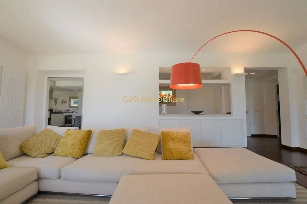 Elutuba - Contemporary Villa with Pool in Telti, Sardinia