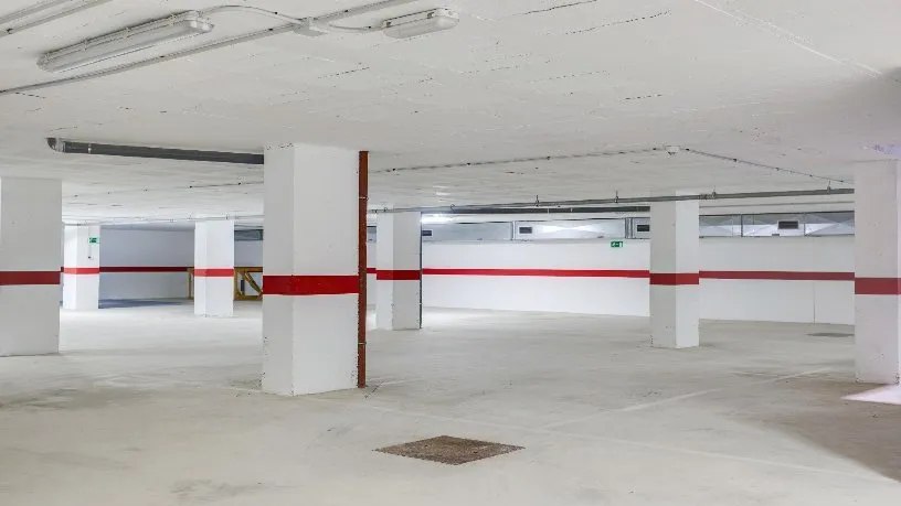 Garaaž - Office Building with Parking in Palma