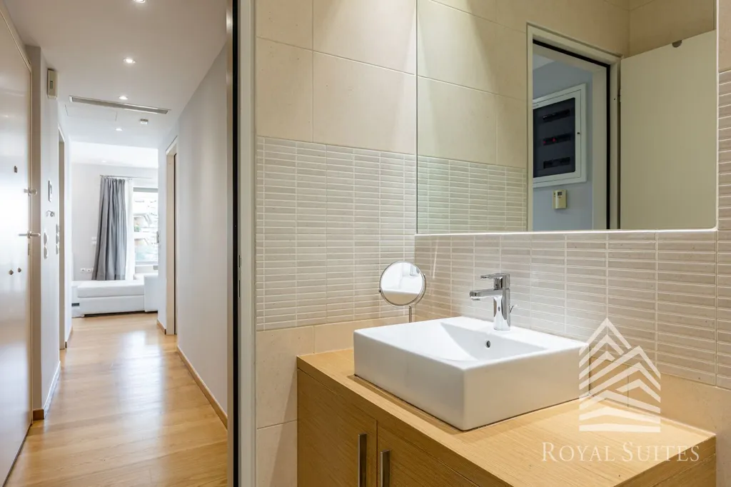Bagni - Luxurious Apartment with Garden in Glyfada