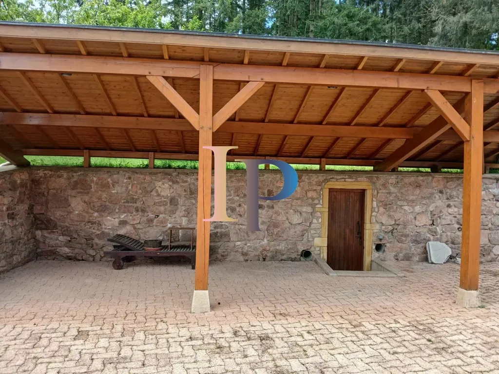Terrasse - Maison avec Parc et Vue Panoramique à Chauffailles