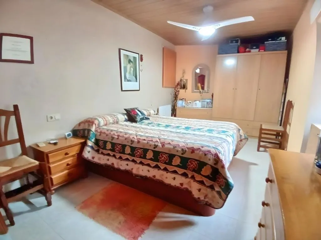 Magamistoad - Chalet with Restaurant in Llorenç del Penedès