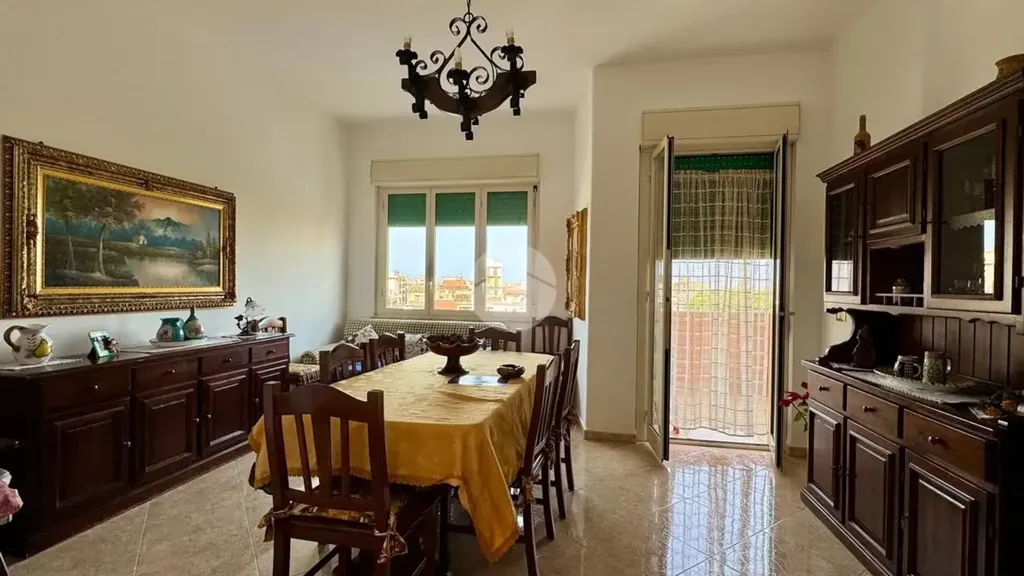 Salle à manger - 3-Bedroom Apartment with Parking in Palermo