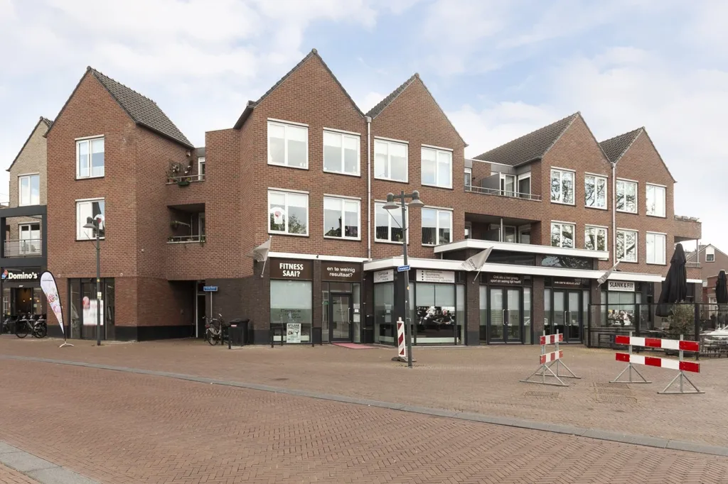 Außenansicht - 4-Bedroom Apartment with Garden in Enschede