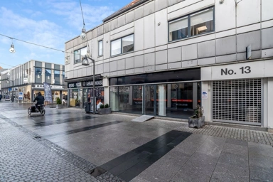All Photos (3) - Shop with Facade Windows in Holstebro