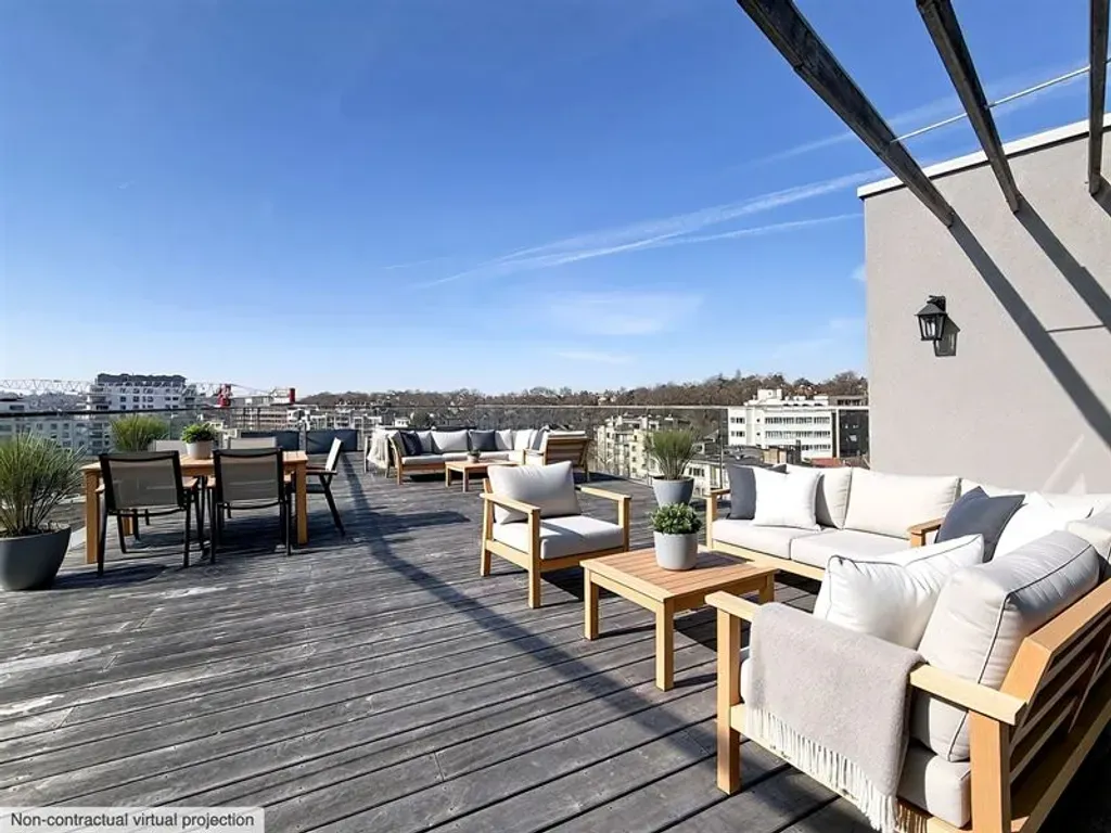 Terrass - Apartment with Landscaped View in Val Duchesse