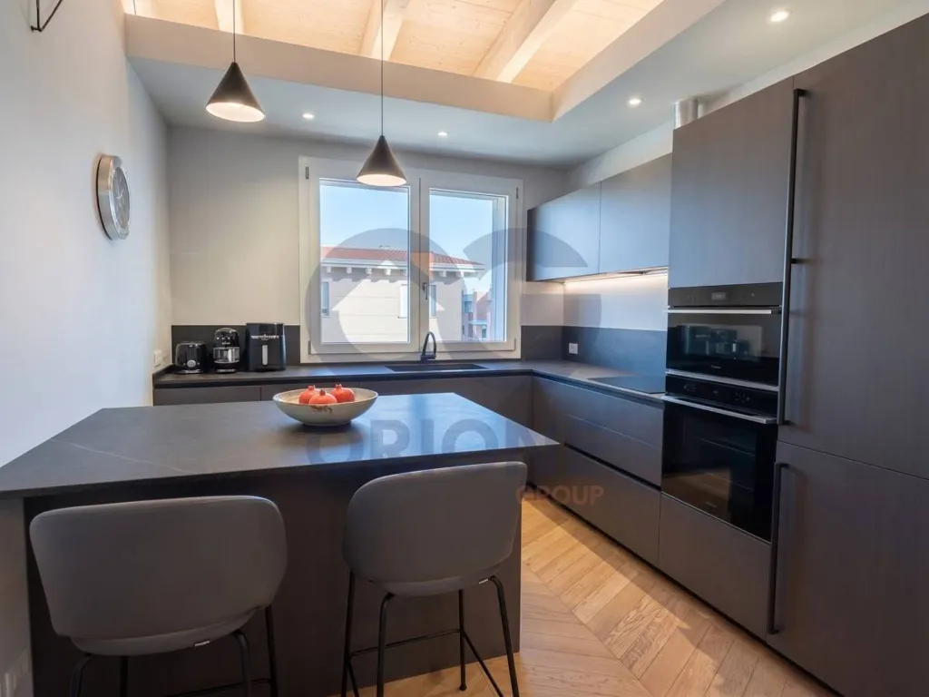Cuisine - Newly Built Apartment with Terrace in Cento
