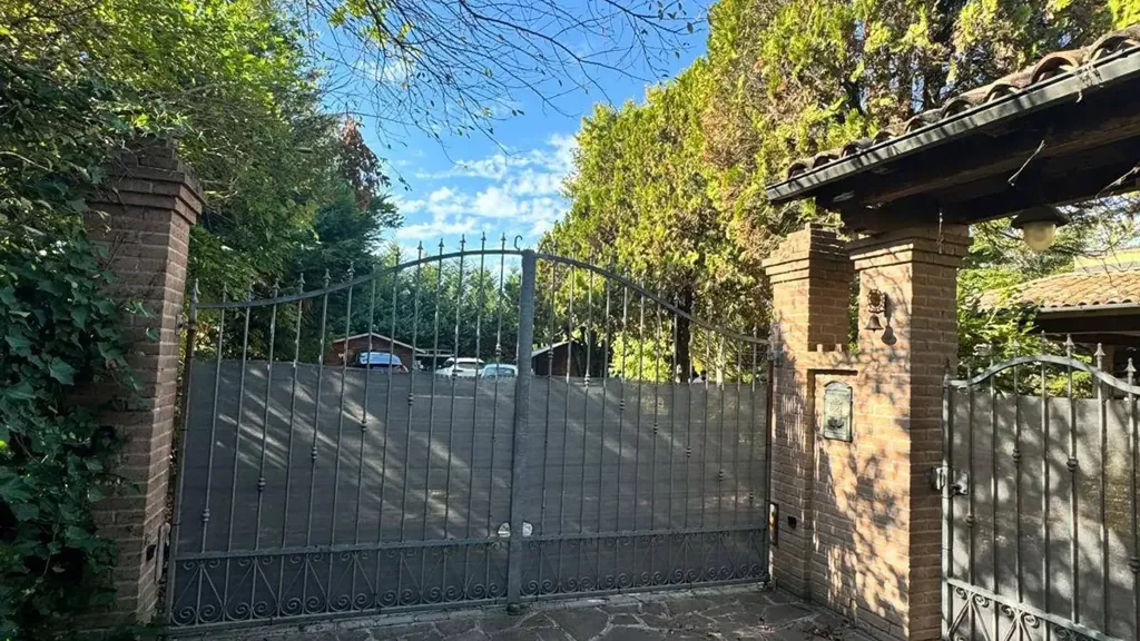 Extérieur - Rustic Villa with Garden in Castelfranco Emilia