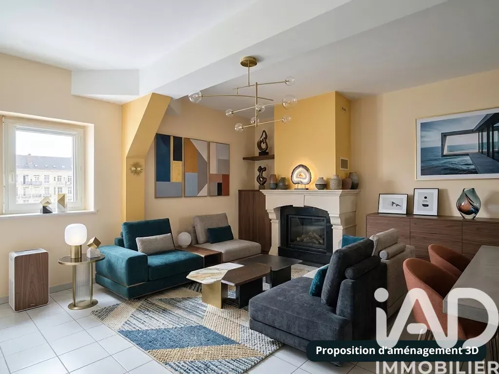 Séjour - Duplex avec Vue sur Place d'Obélisque à Chalon-sur-Saône