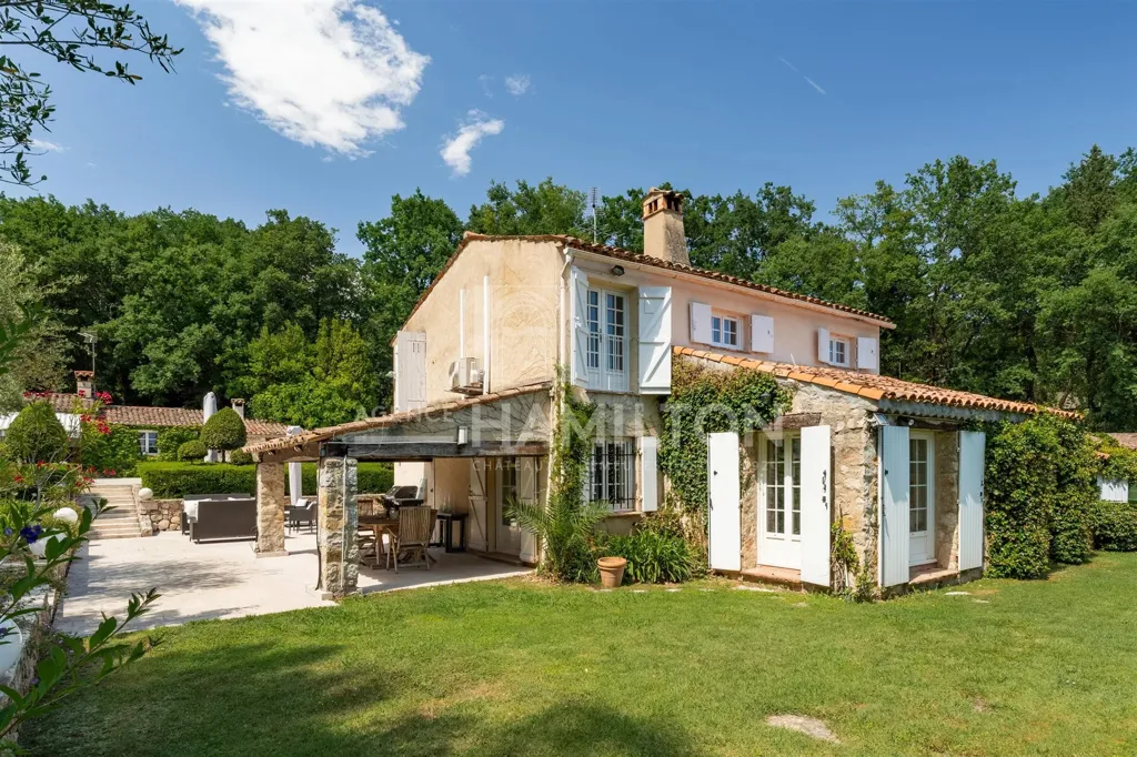 Extérieur - Villa Luxueuse avec Piscine à Châteauneuf-Grasse